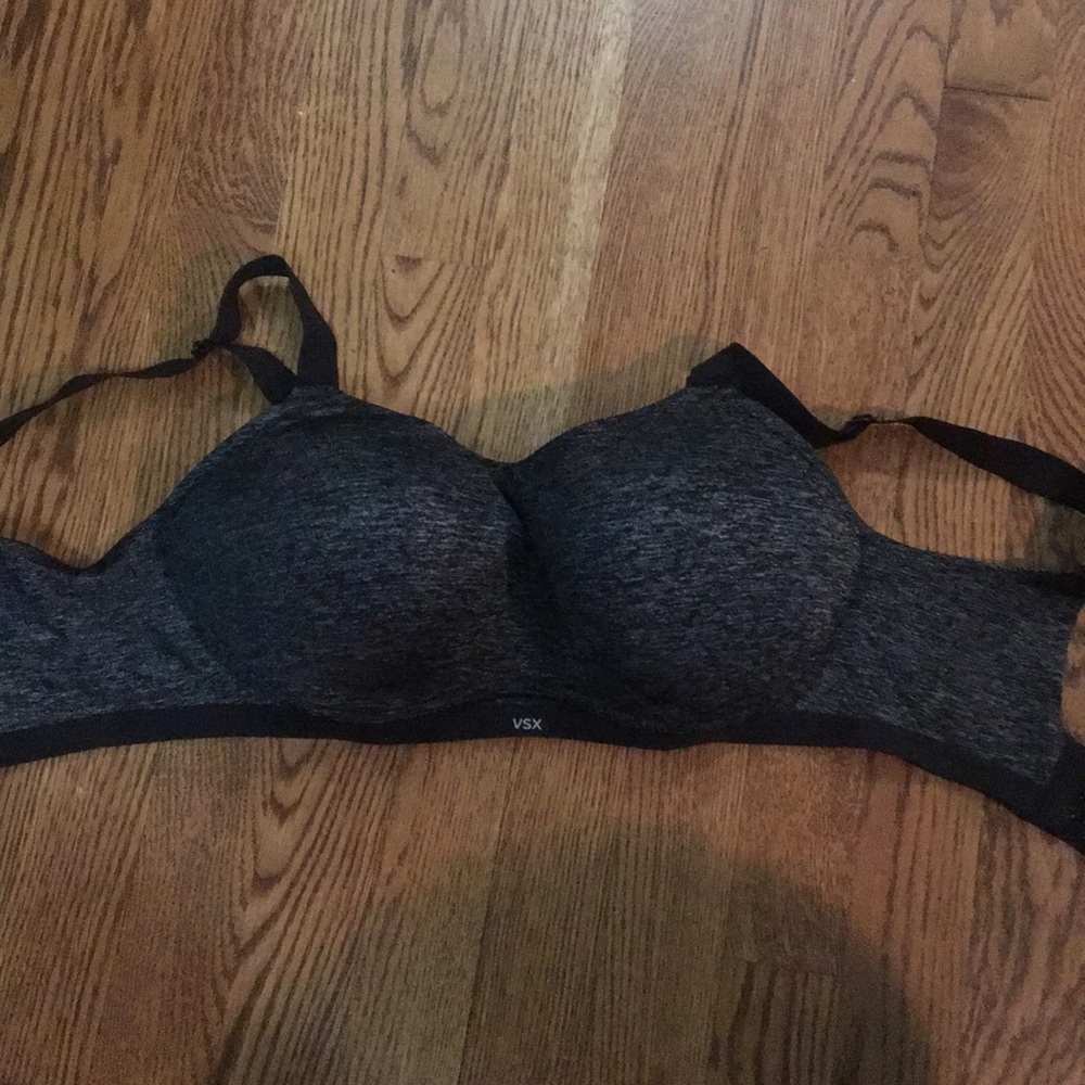 Victoria’s Secret High-Support Sports Bra, Grey